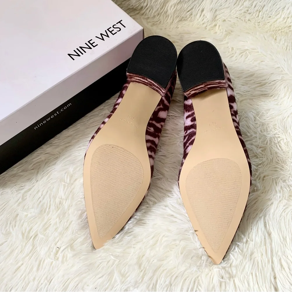Nine West Jolanda P2 Burgundy Zebra Tiger Animal Print Block Heels Women US 7.5 - Picture 3 of 6